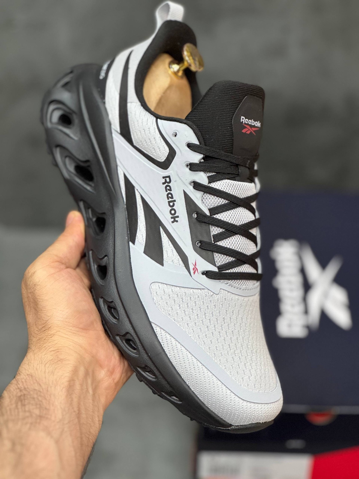 Reebok Floatzig