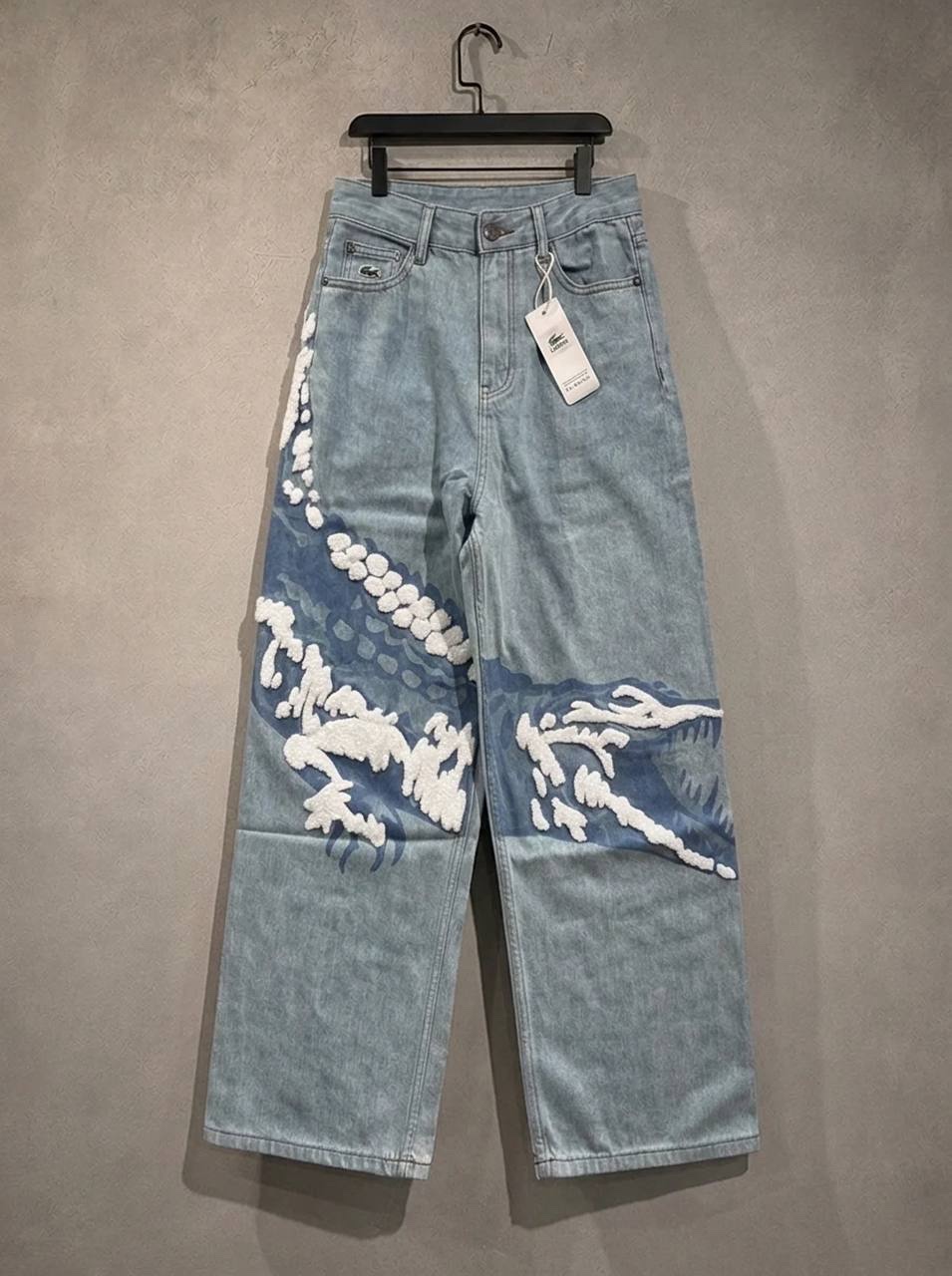 Джинсы Lacoste